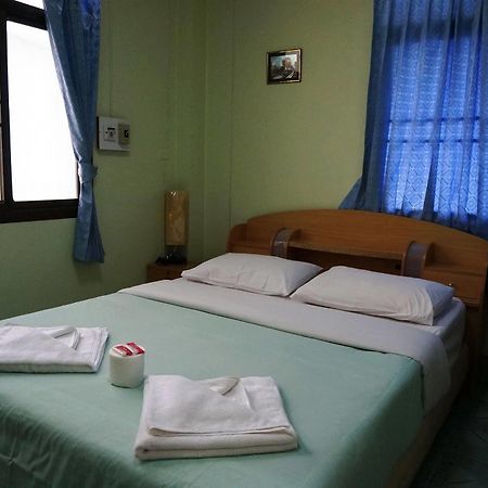 Celtic Inn Guest House 华欣 外观 照片